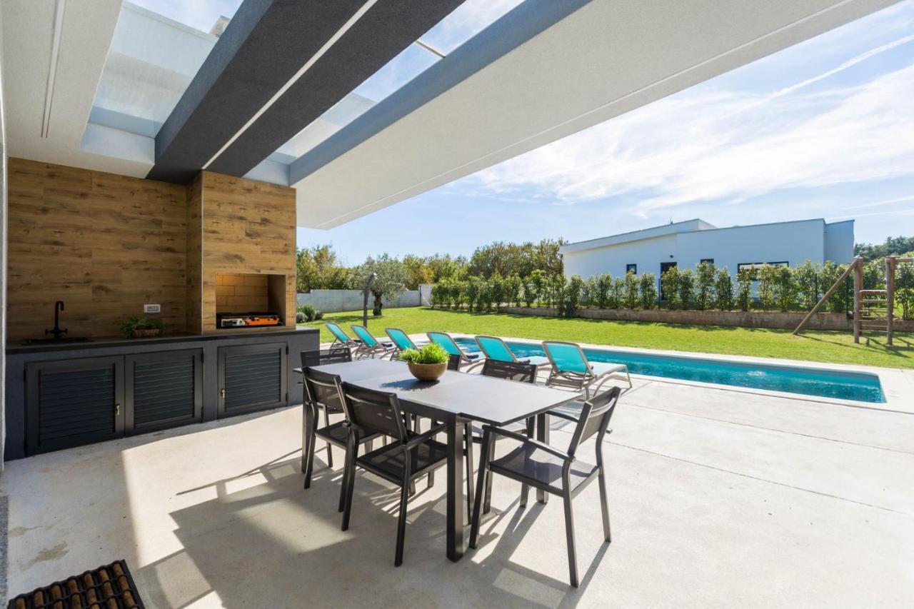 Villa Mariva Zminj ภายนอก รูปภาพ